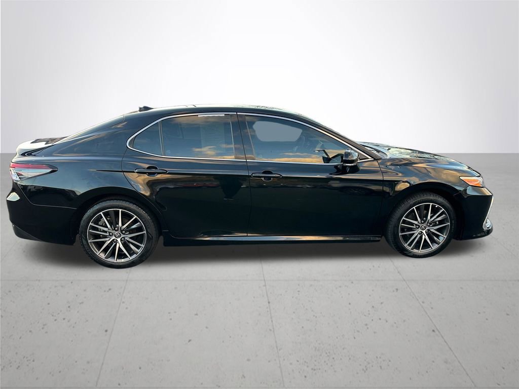 Certified 2022 Toyota Camry XLE image 7