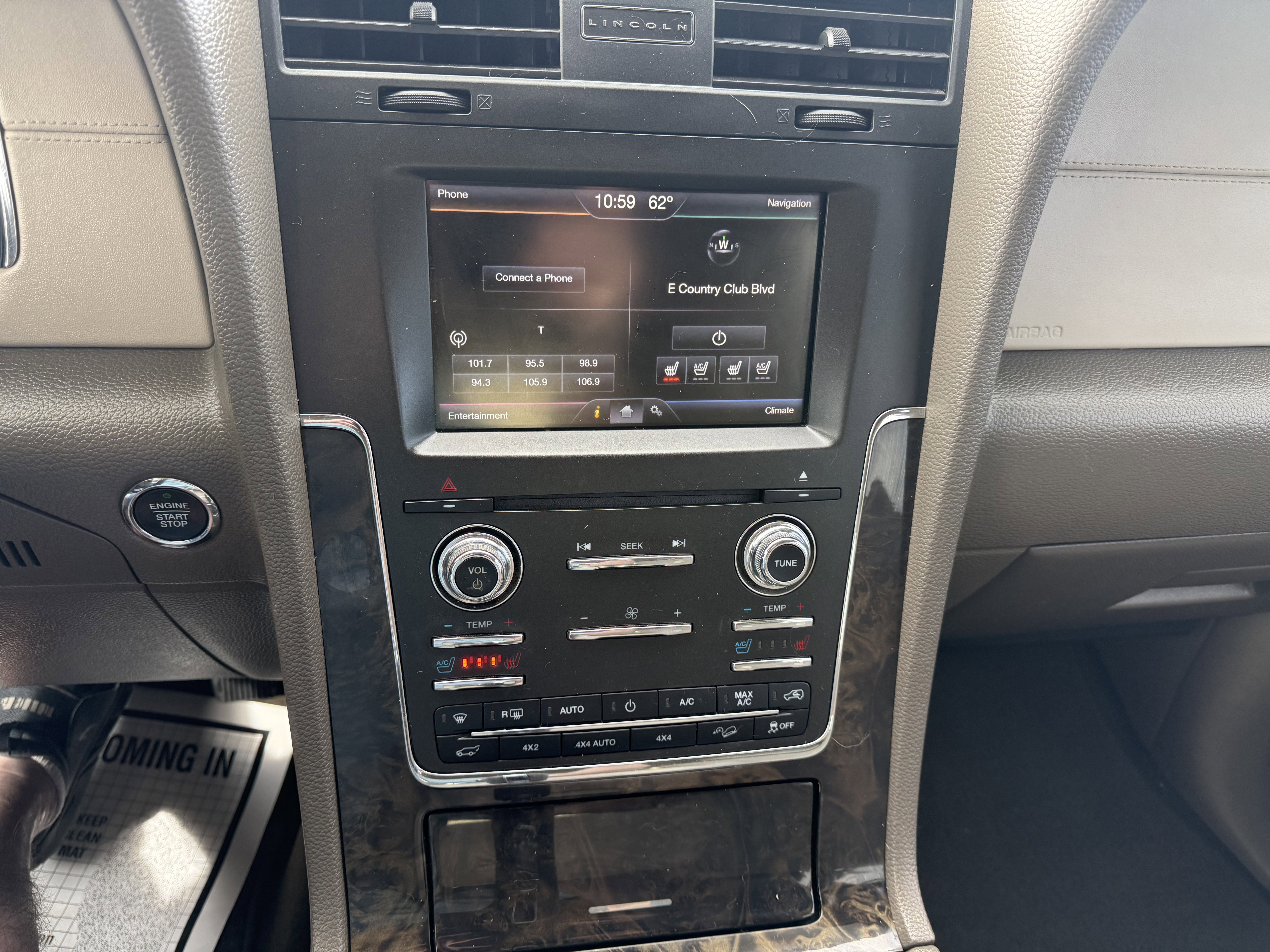 Used 2015 Lincoln Navigator 4WD image 7