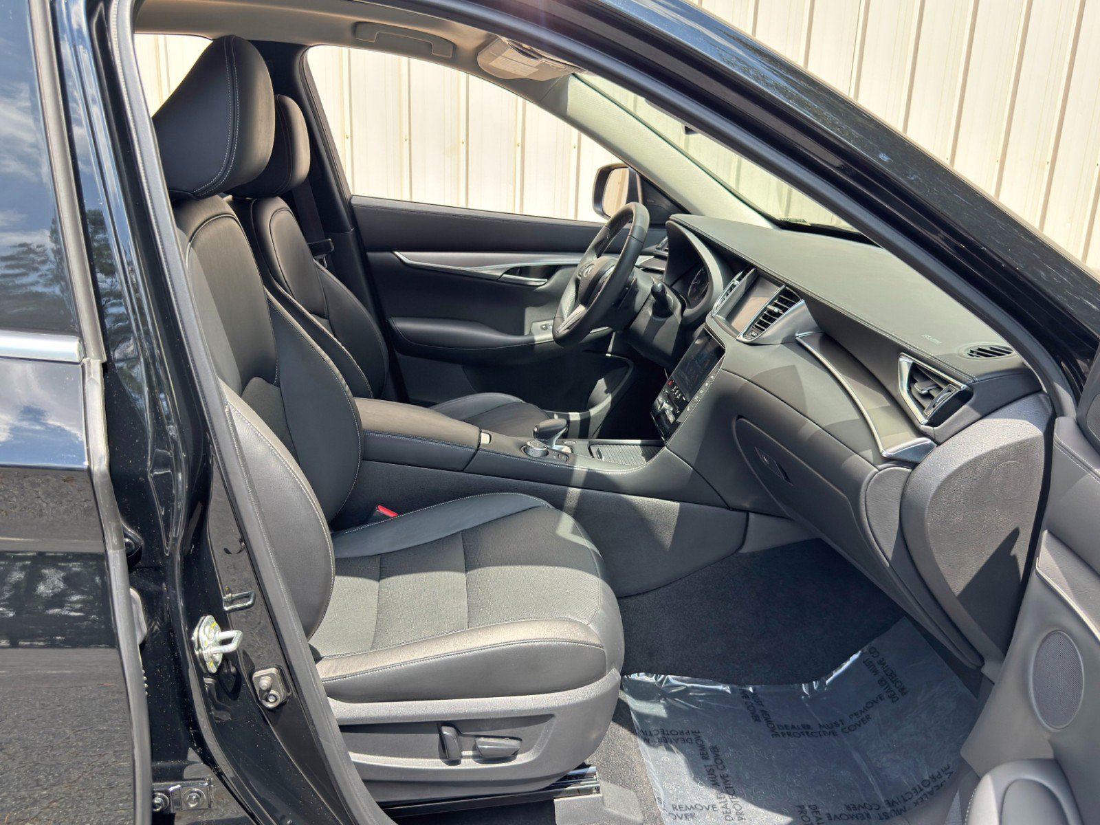 Used 2022 INFINITI QX50 Luxe FWD image 15