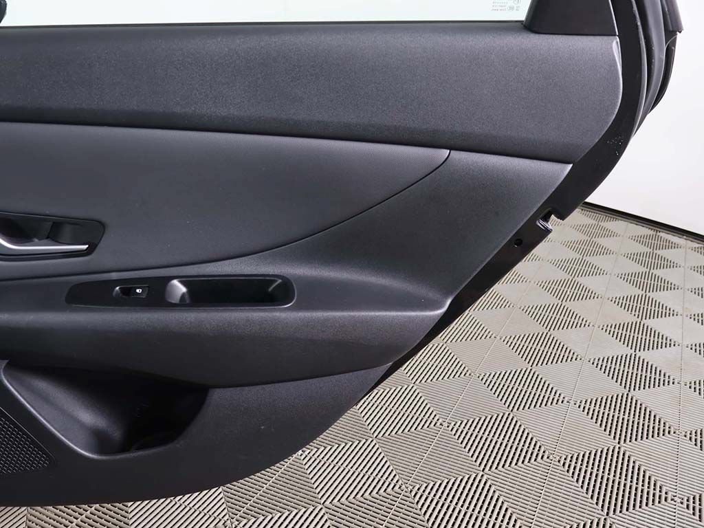 Certified 2023 Hyundai Elantra SEL w/ Convenience Package FWD image 21
