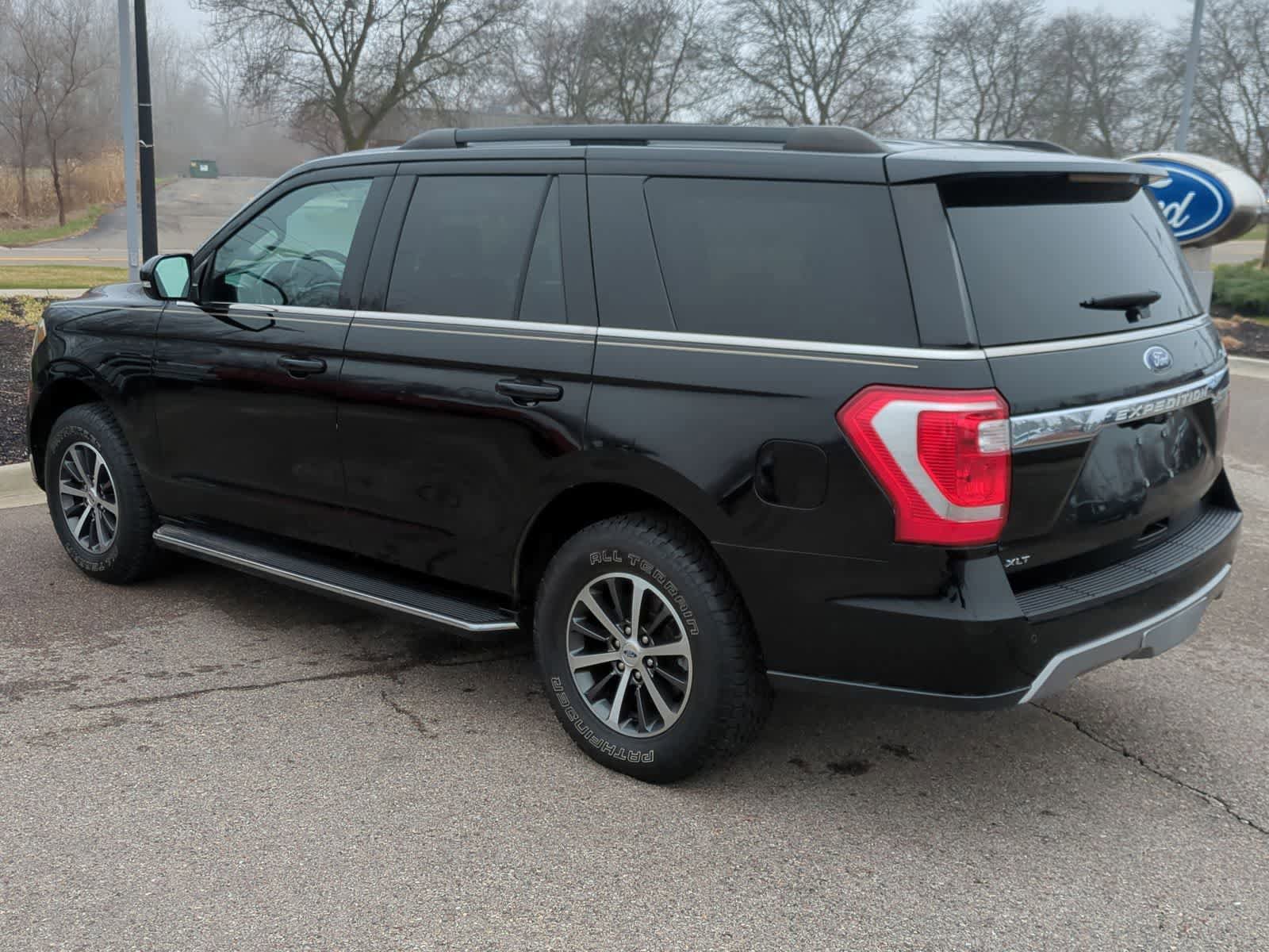 Used 2018 Ford Expedition XLT w/ Equipment Group 202A image 6