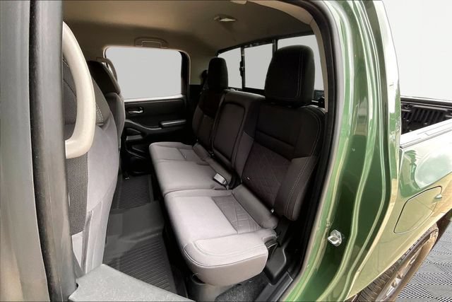 Used 2025 Nissan Frontier SV RWD image 15