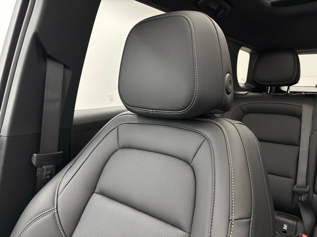 New 2026 GMC Terrain Elevation w/ Elevation Premium Package image 45