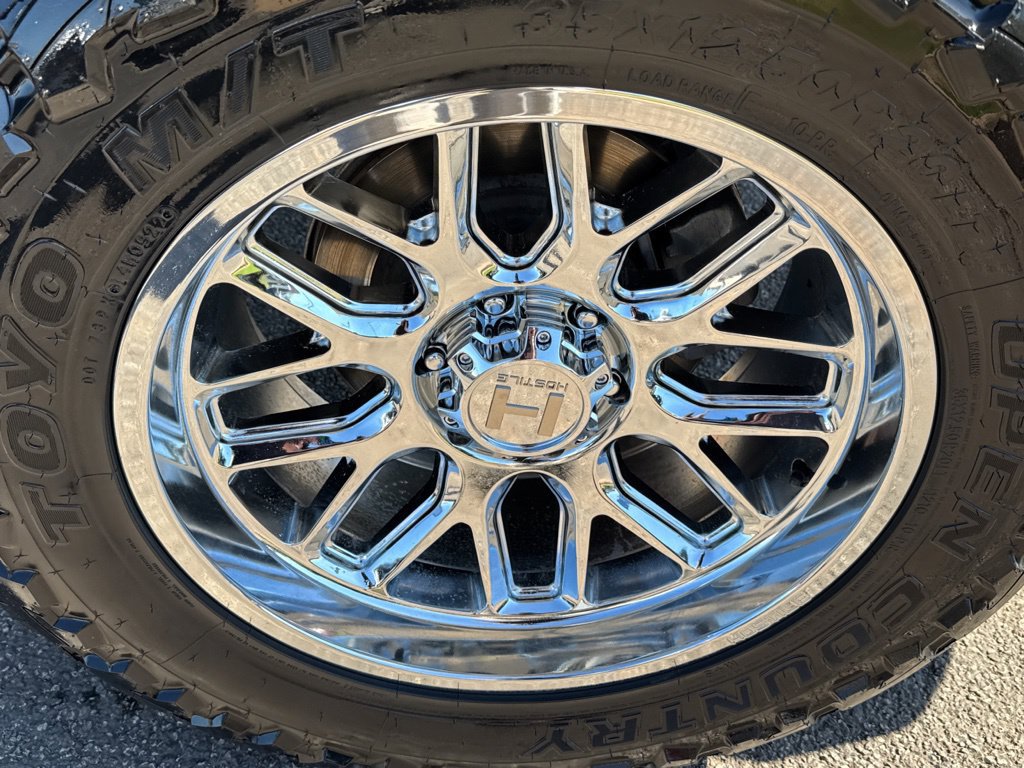Used 2022 Chevrolet Silverado 1500 LTZ AWD/4WD image 46