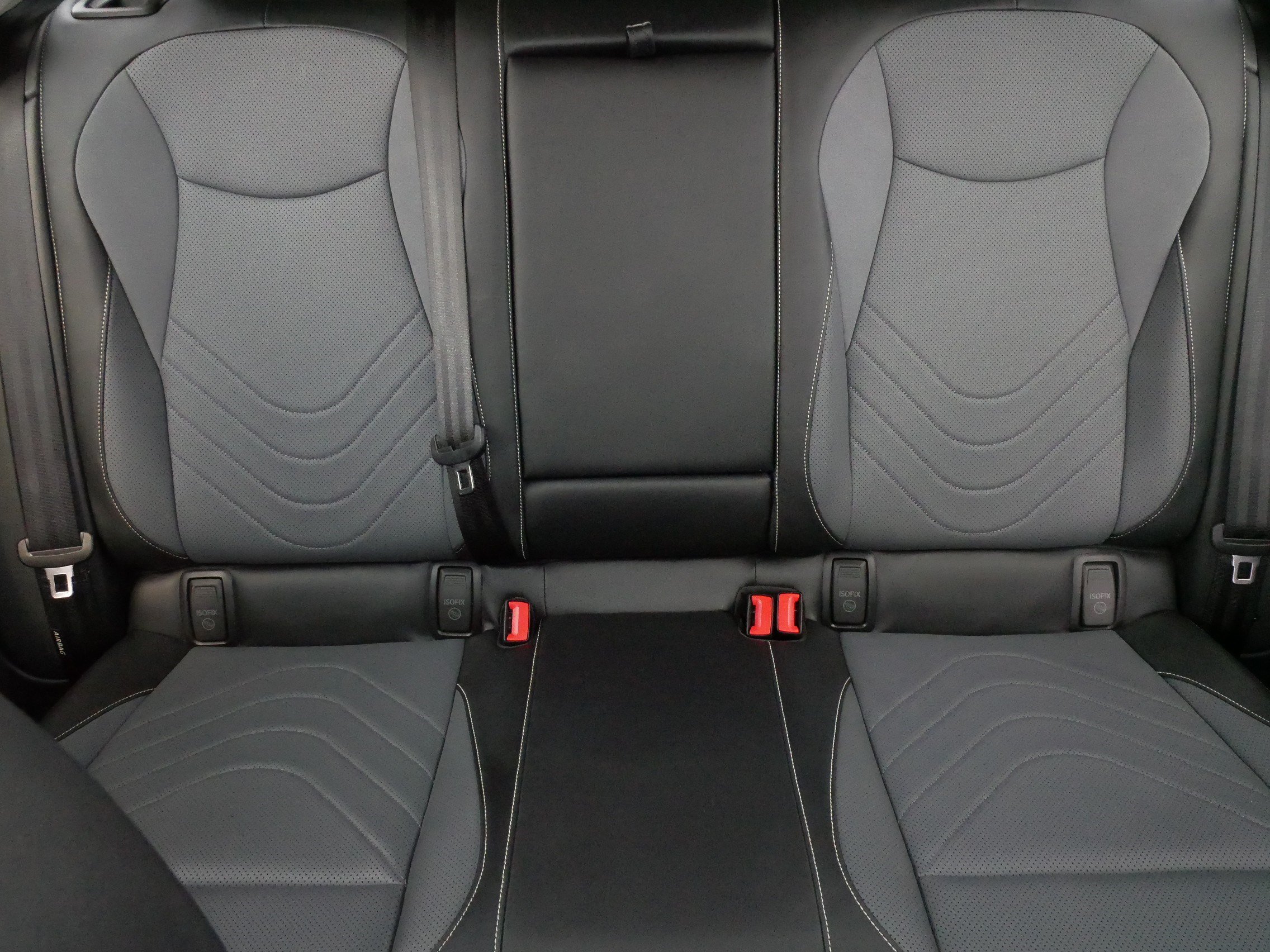 Certified 2025 Volkswagen Tiguan SE AWD/4WD image 13