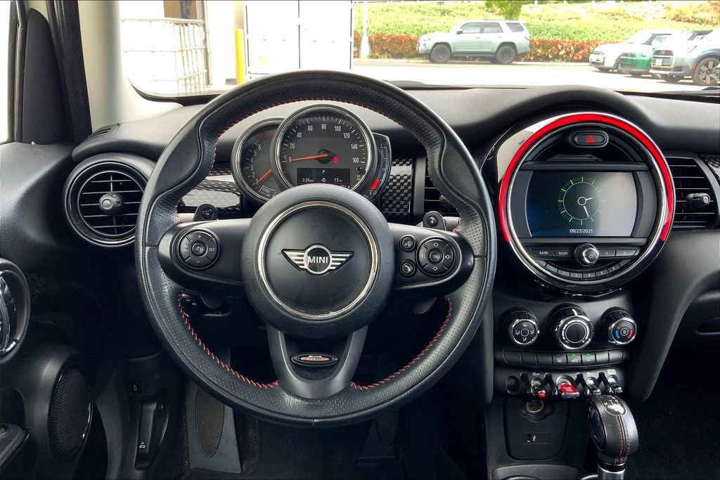 Used 2019 MINI Cooper S image 3