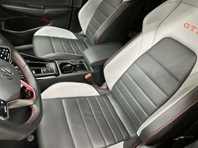 Used 2024 Volkswagen GTI SE FWD image 10