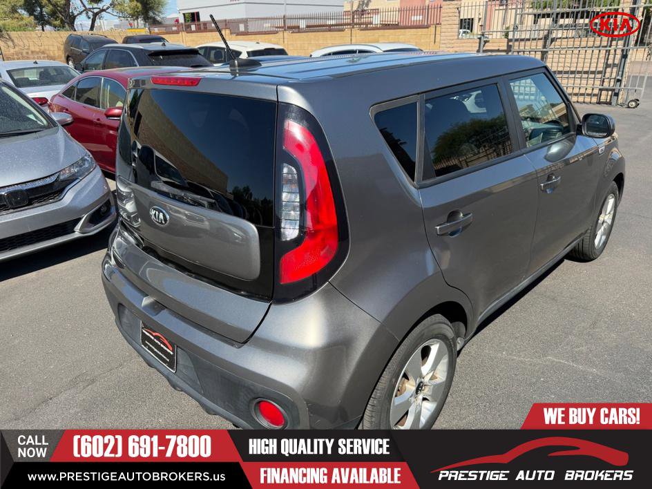 Used 2017 Kia Soul FWD image 3