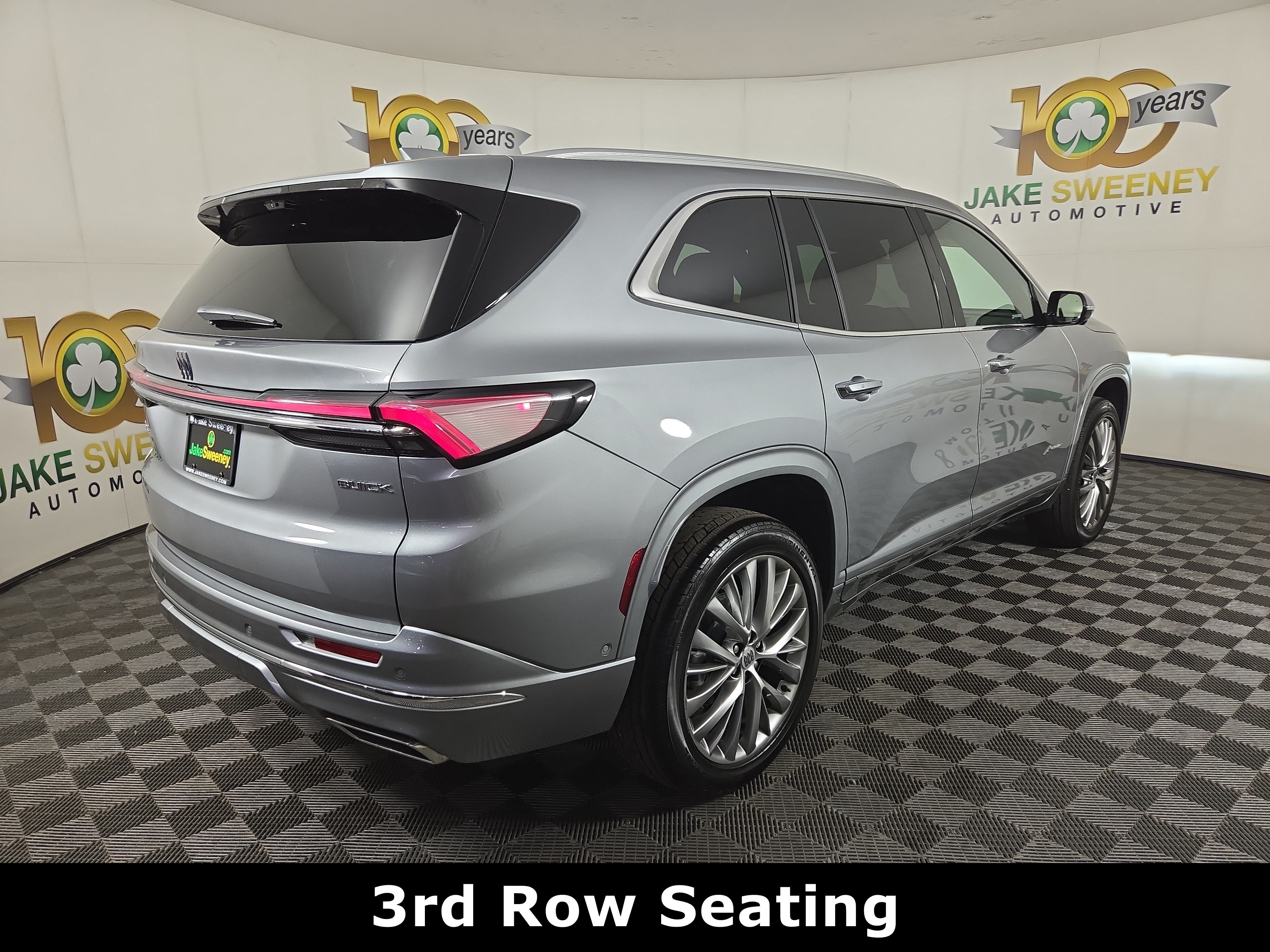 Certified 2026 Buick Enclave Avenir w/ Super Cruise Package AWD/4WD image 9