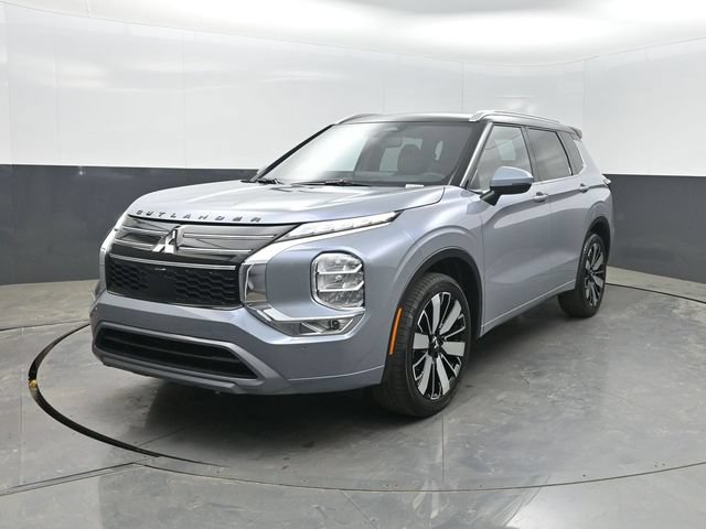 New 2026 Mitsubishi Outlander SEL FWD image 2