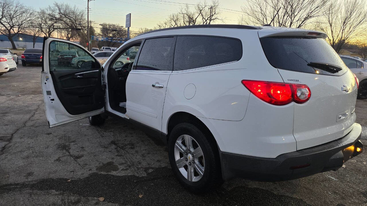 Used 2010 Chevrolet Traverse LT w/ Personal Connectivity Package image 10