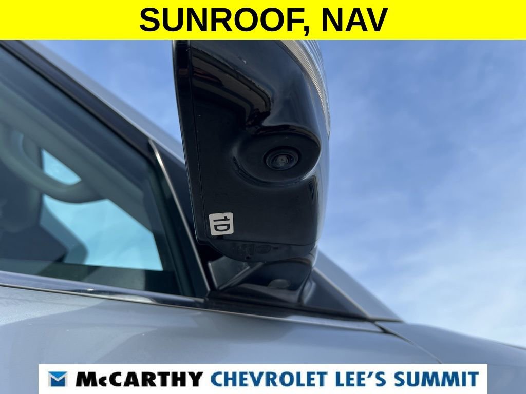 Used 2024 Nissan Armada SL image 23