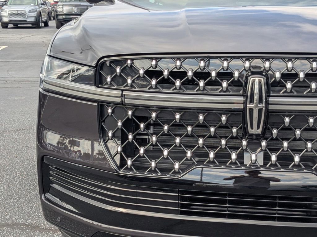 New 2025 Lincoln Navigator L Black Label image 10