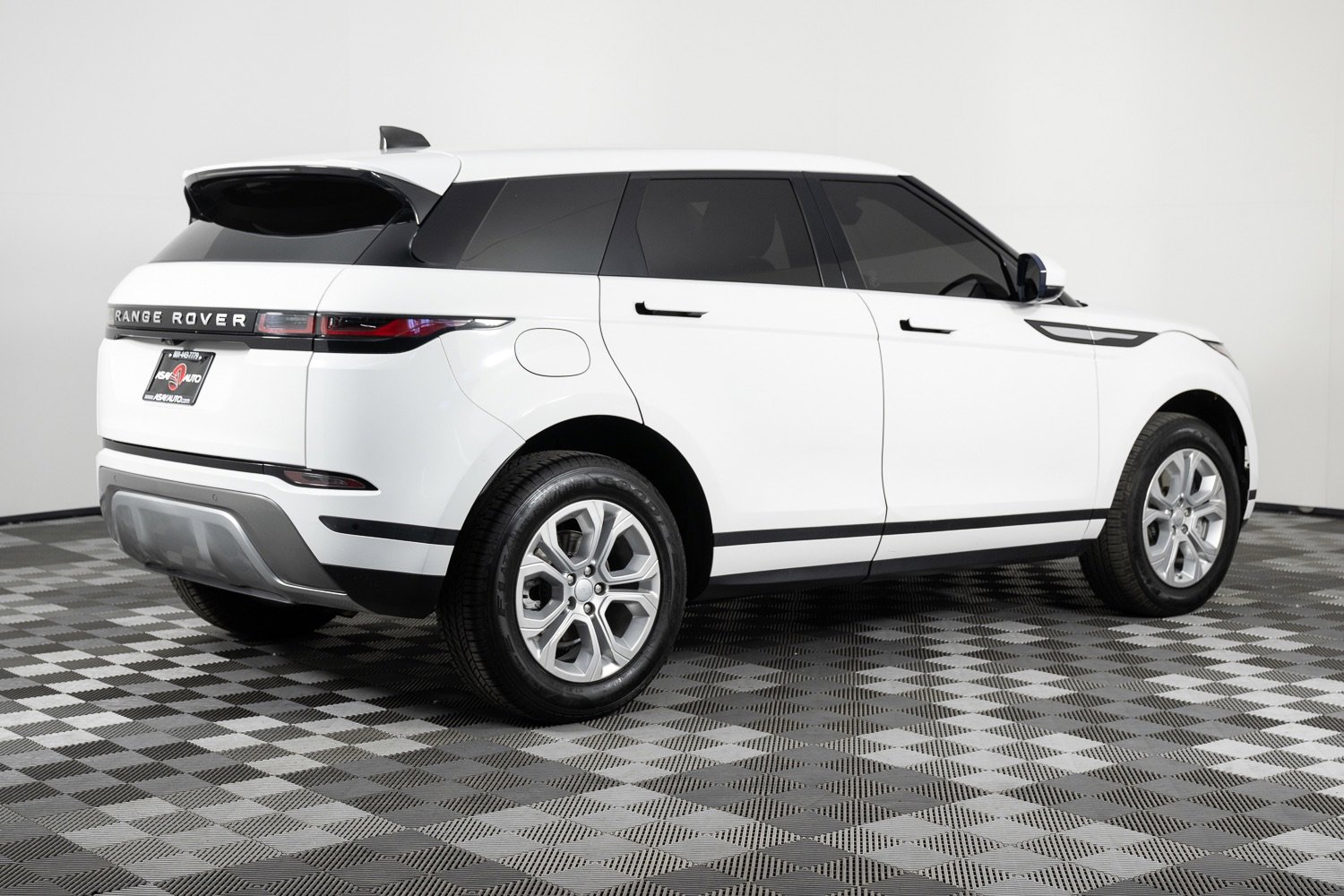 Used 2020 Land Rover Range Rover Evoque S image 8