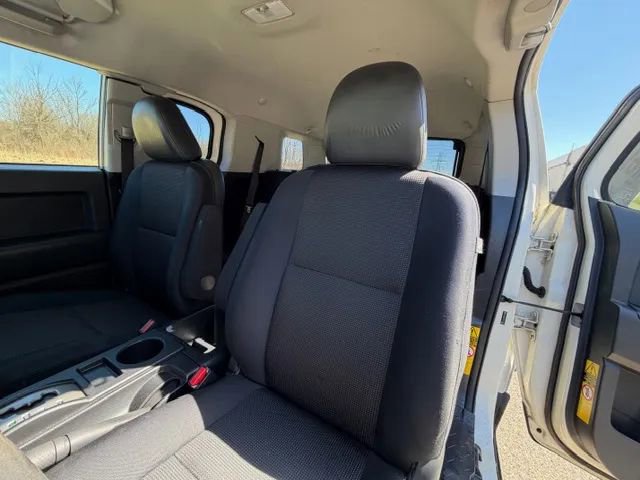 Used 2012 Toyota FJ Cruiser 4WD w/ Convenience Pkg image 13