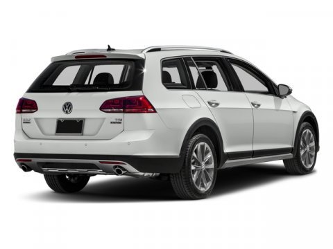 Used 2017 Volkswagen Golf Alltrack SE image 2