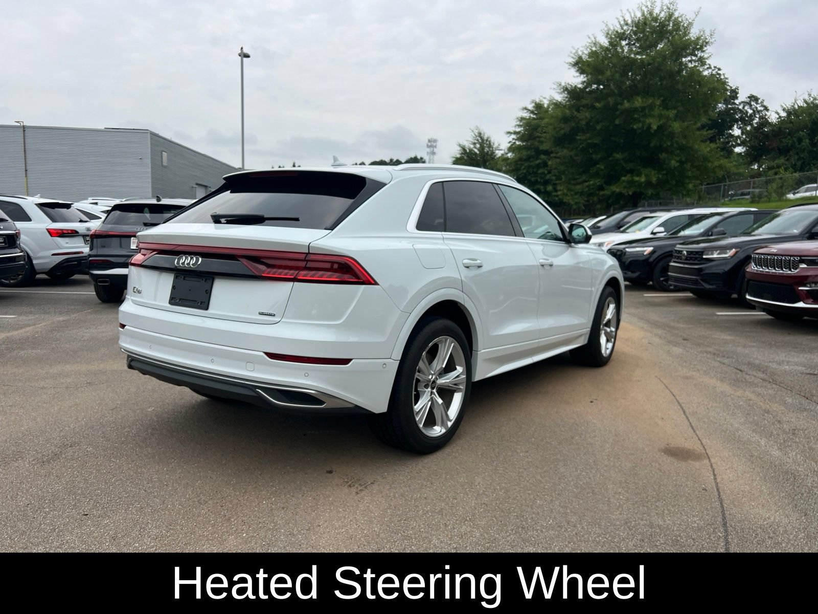 Used 2023 Audi Q8 Premium AWD/4WD image 7