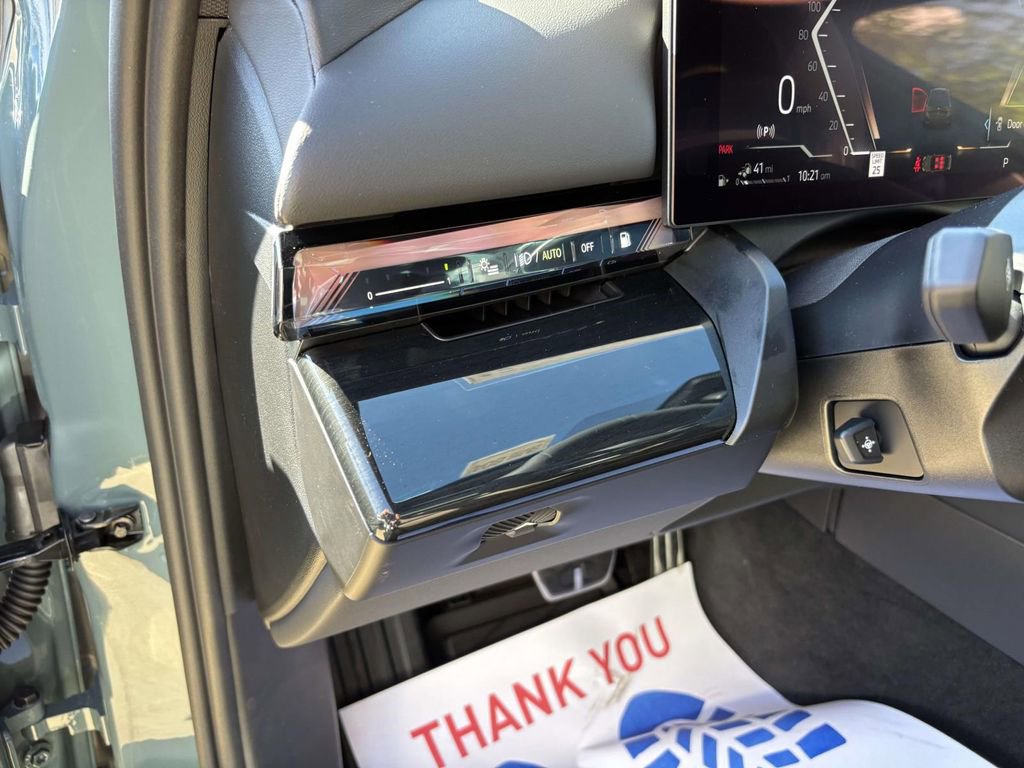 New 2026 BMW 550e xDrive w/ Executive Package image 15