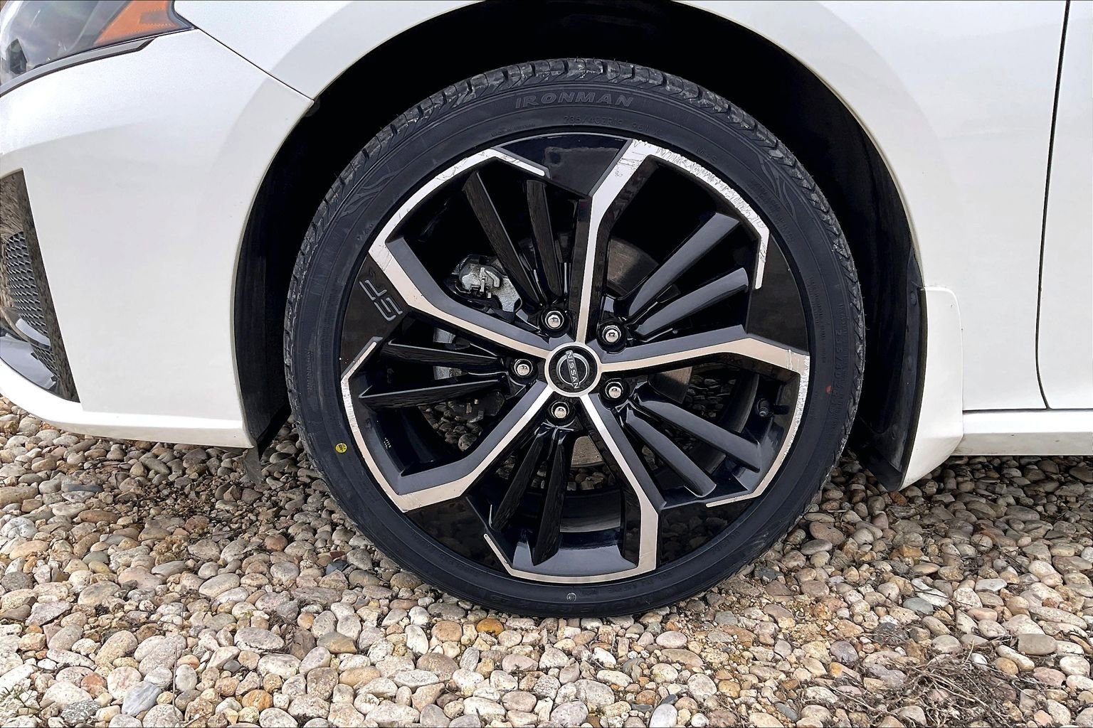 Used 2023 Nissan Altima 2.5 SR image 22