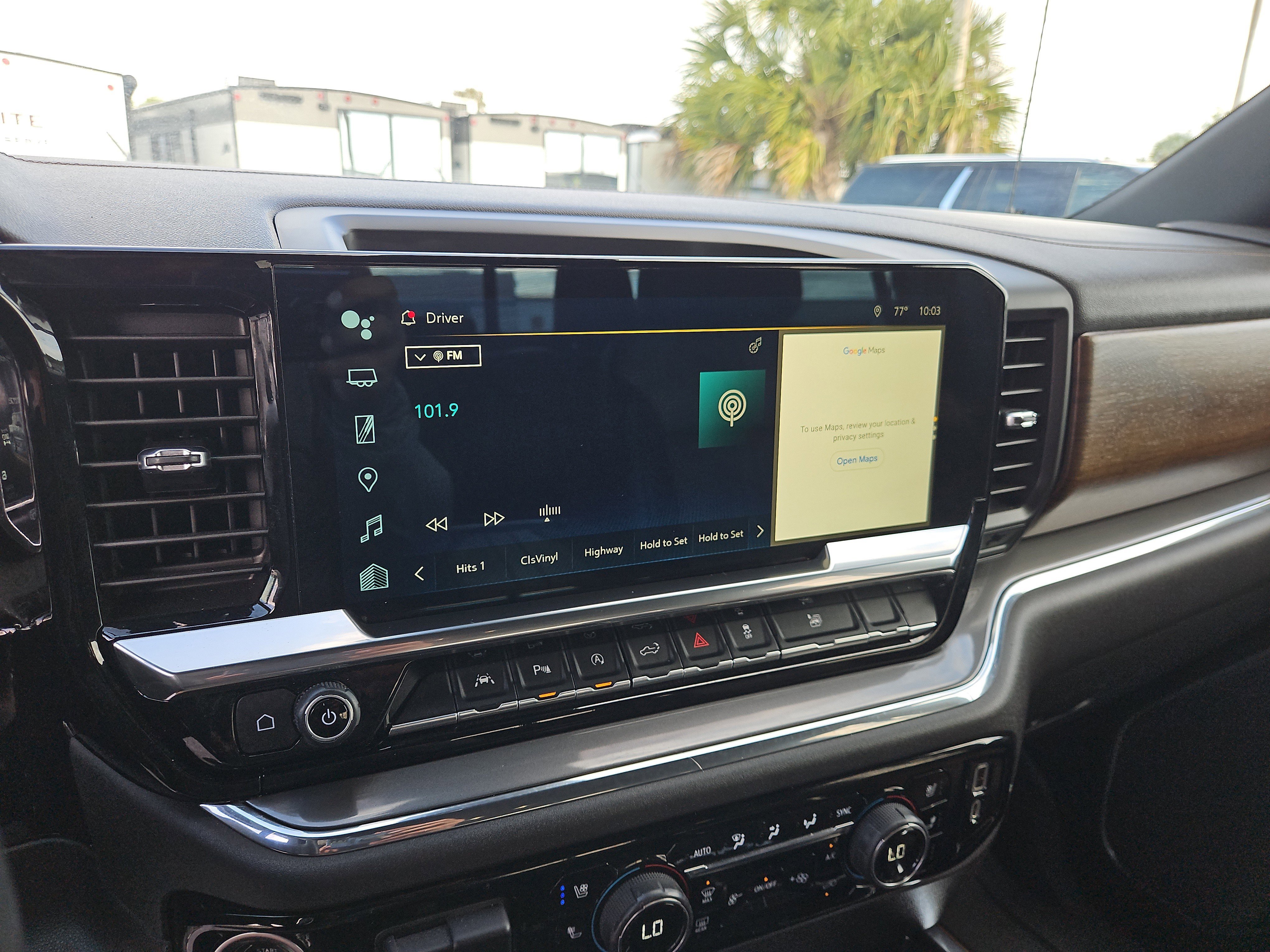 Used 2023 Chevrolet Silverado 1500 High Country w/ High Country Premium Package AWD/4WD image 24