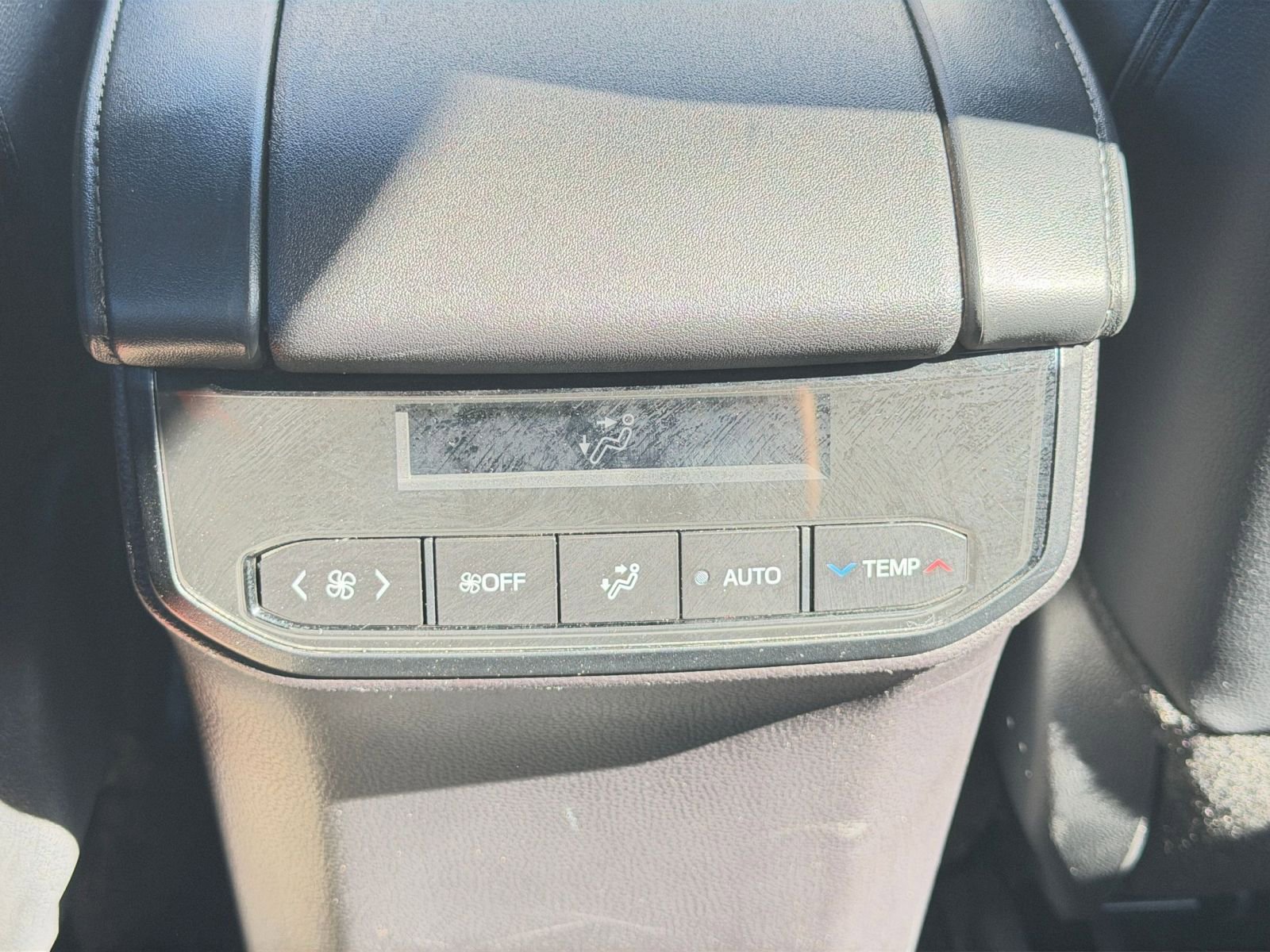 Used 2025 Toyota Highlander XSE AWD/4WD image 24