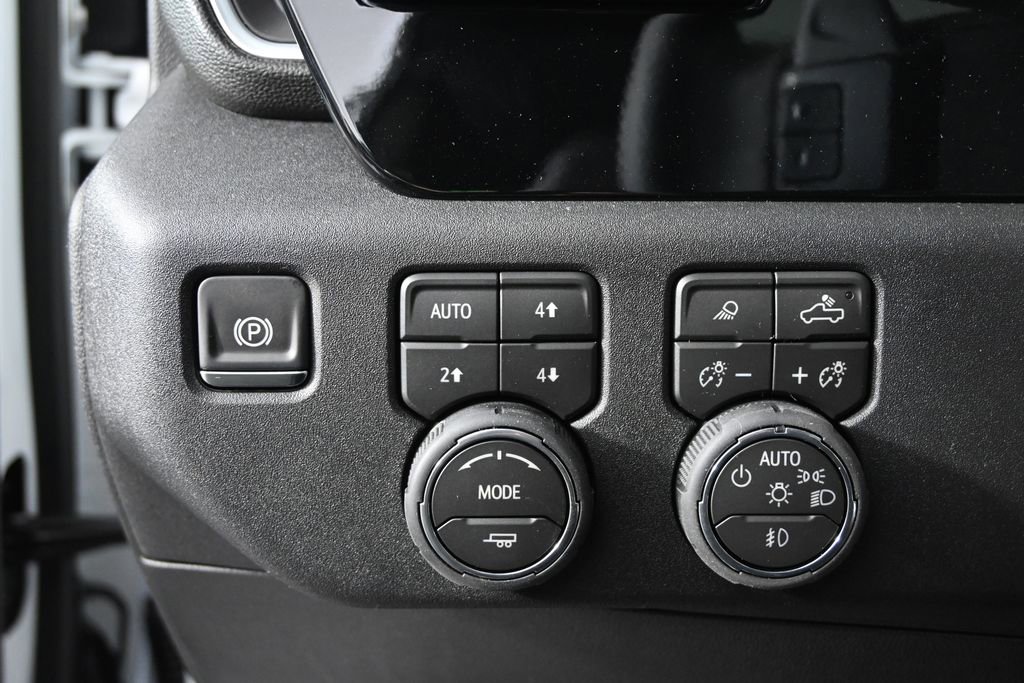 New 2026 Chevrolet Silverado 1500 LTZ w/ LTZ Premium Package AWD/4WD image 23