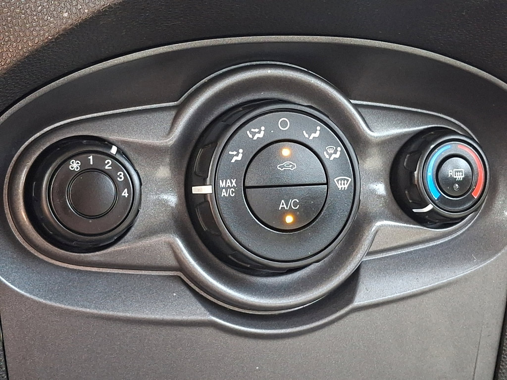 Used 2018 Ford Fiesta S image 20