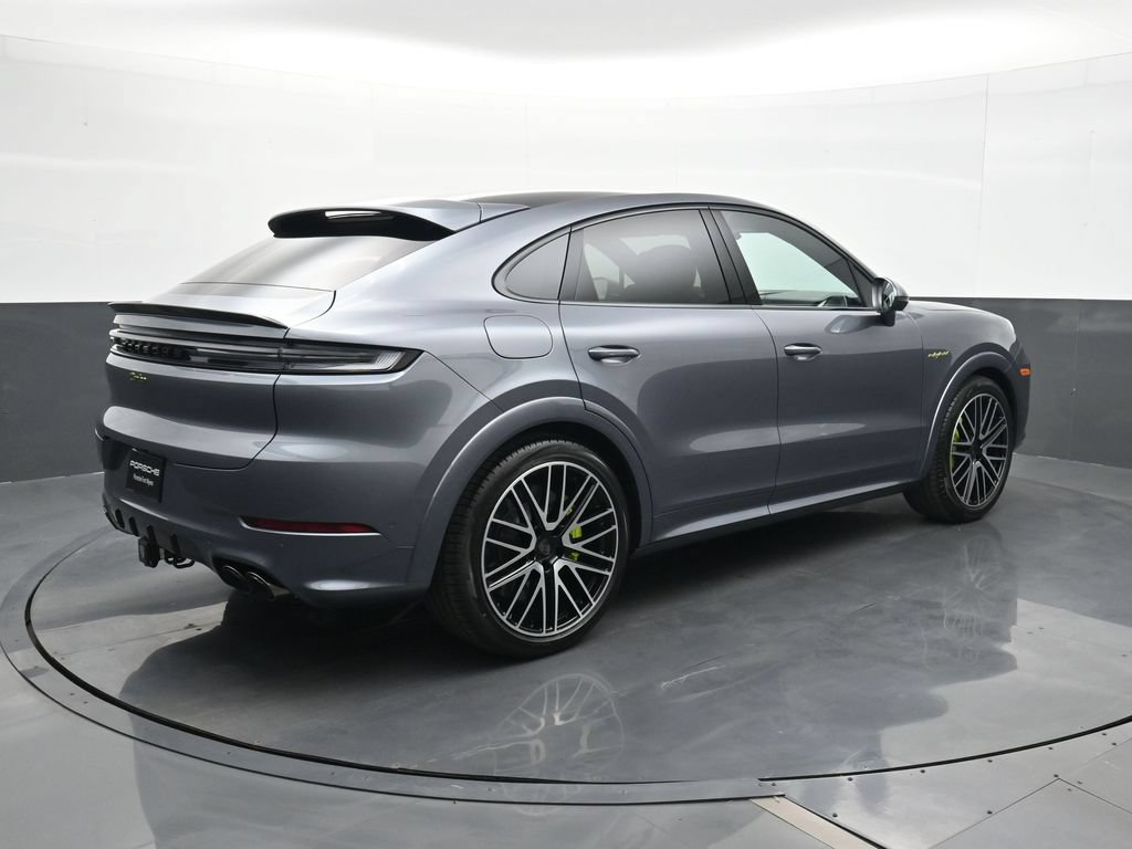 New 2026 Porsche Cayenne Turbo AWD/4WD image 23