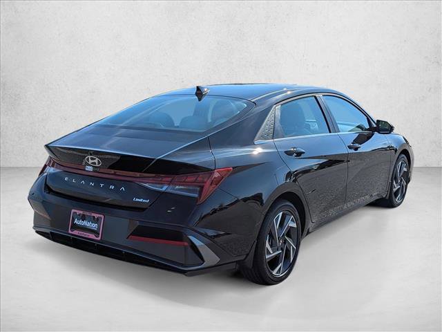 New 2026 Hyundai Elantra Limited FWD image 5