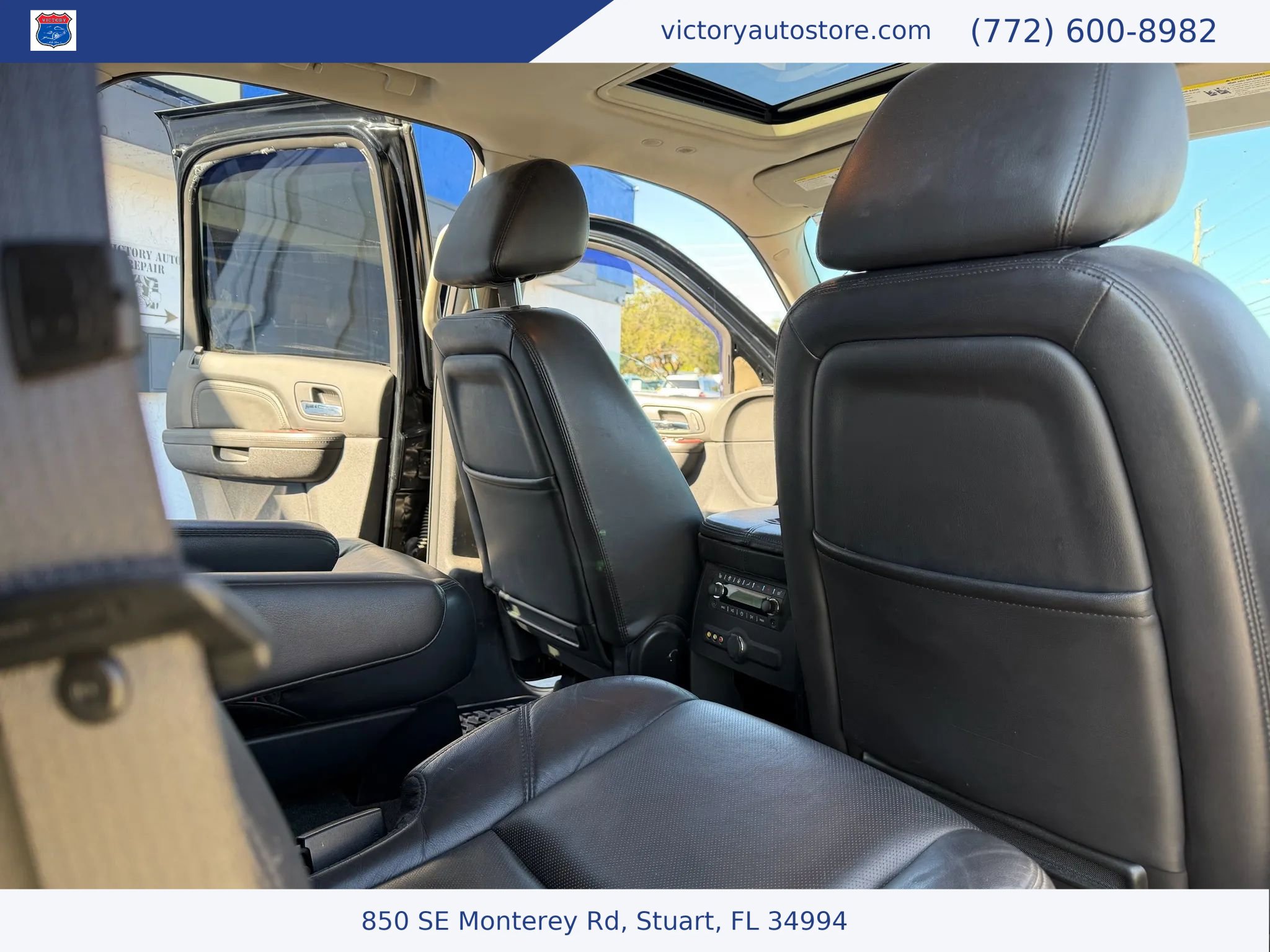 Used 2010 Cadillac Escalade Luxury image 51