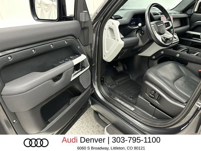 Used 2022 Land Rover Defender 110 X-Dynamic SE image 11