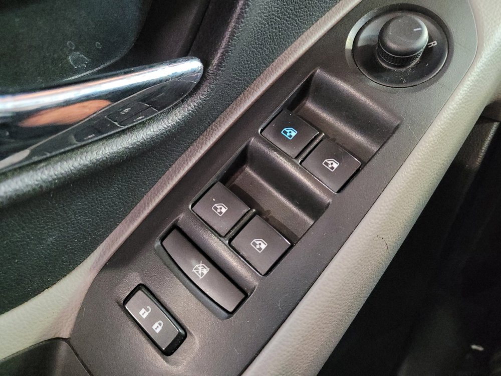 Used 2015 Chevrolet Trax LS image 27