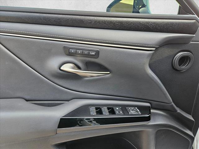Used 2023 Lexus ES 250 w/ Premium Package AWD/4WD image 26