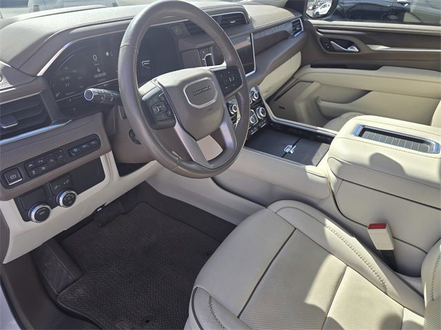 Used 2022 GMC Yukon XL Denali image 21