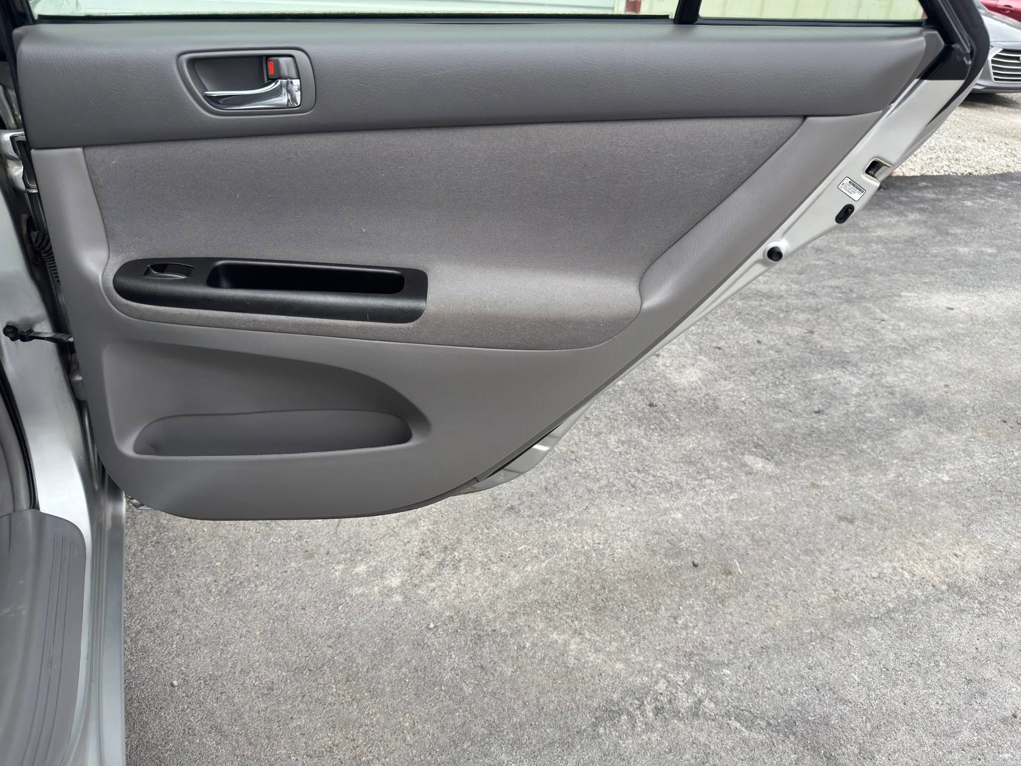 Used 2006 Toyota Camry LE FWD image 9