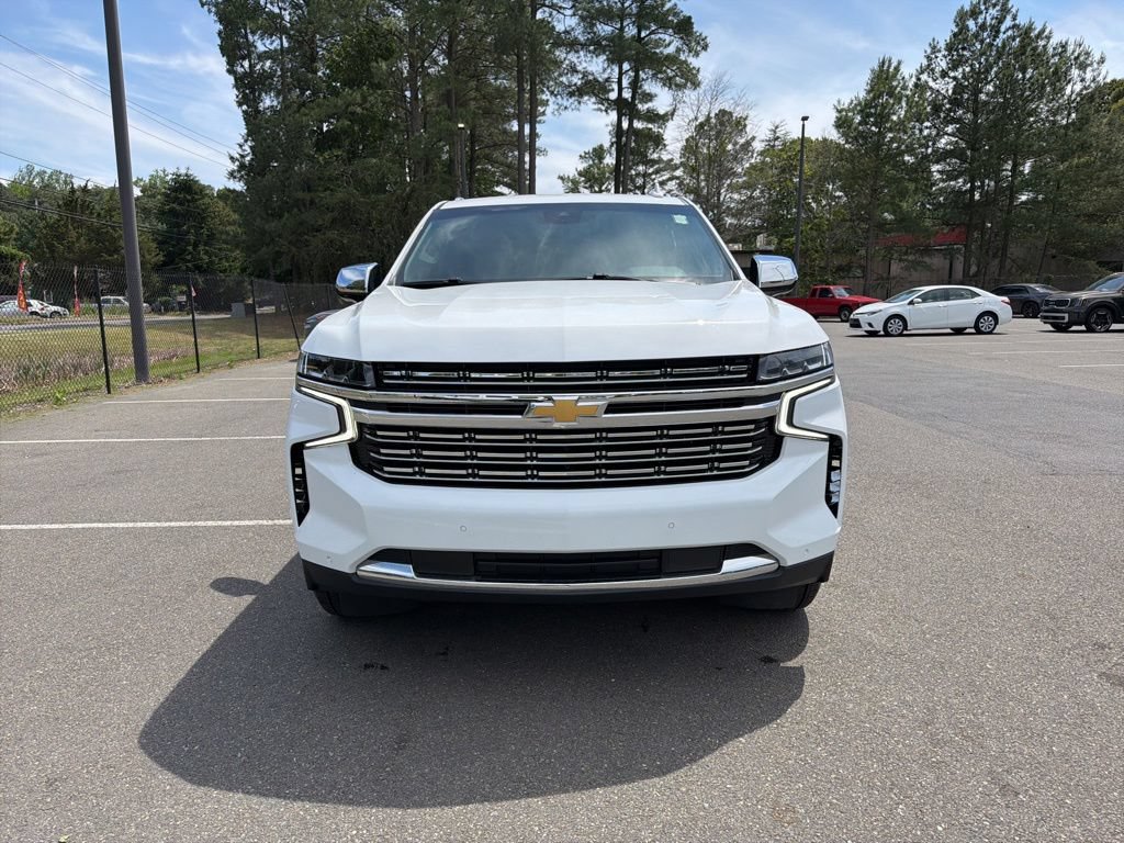 Used 2023 Chevrolet Suburban Premier AWD/4WD image 3