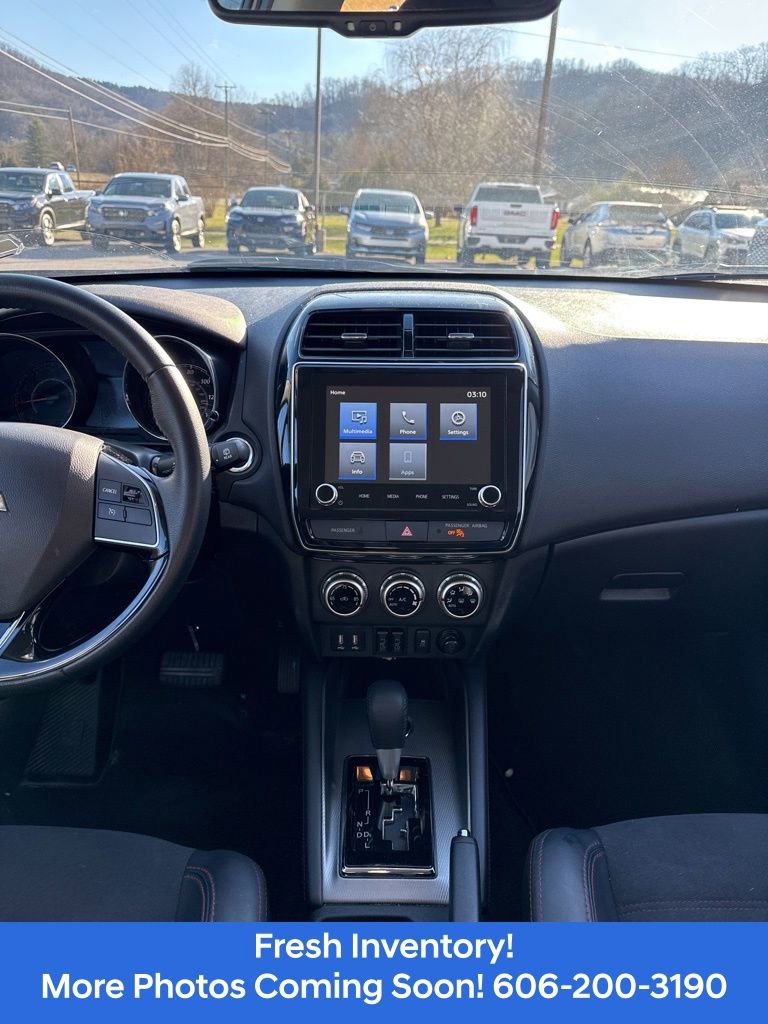 Used 2024 Mitsubishi Outlander Sport SE image 9