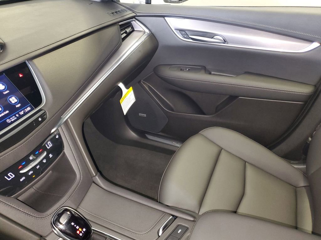 New 2026 Cadillac XT5 Luxury AWD/4WD image 19