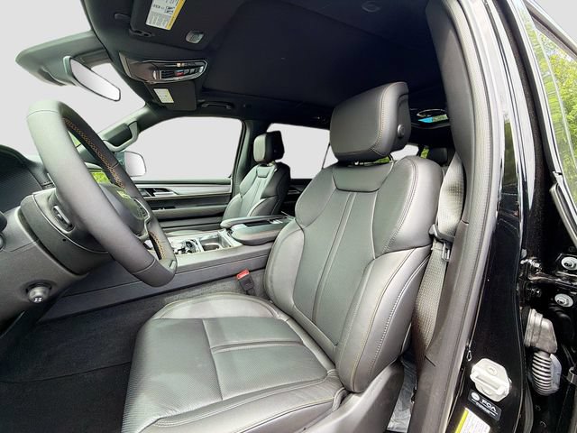 New 2026 Jeep Grand Wagoneer L 4WD image 17
