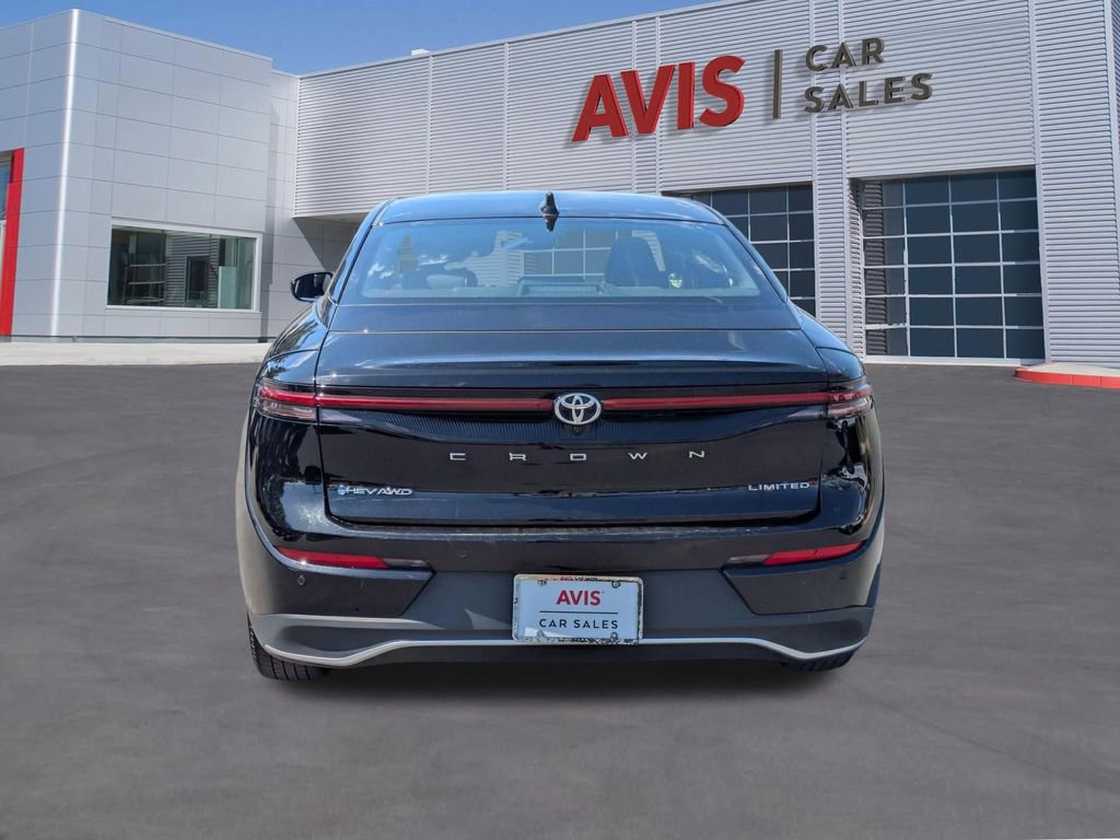 Used 2024 Toyota Crown Limited image 7