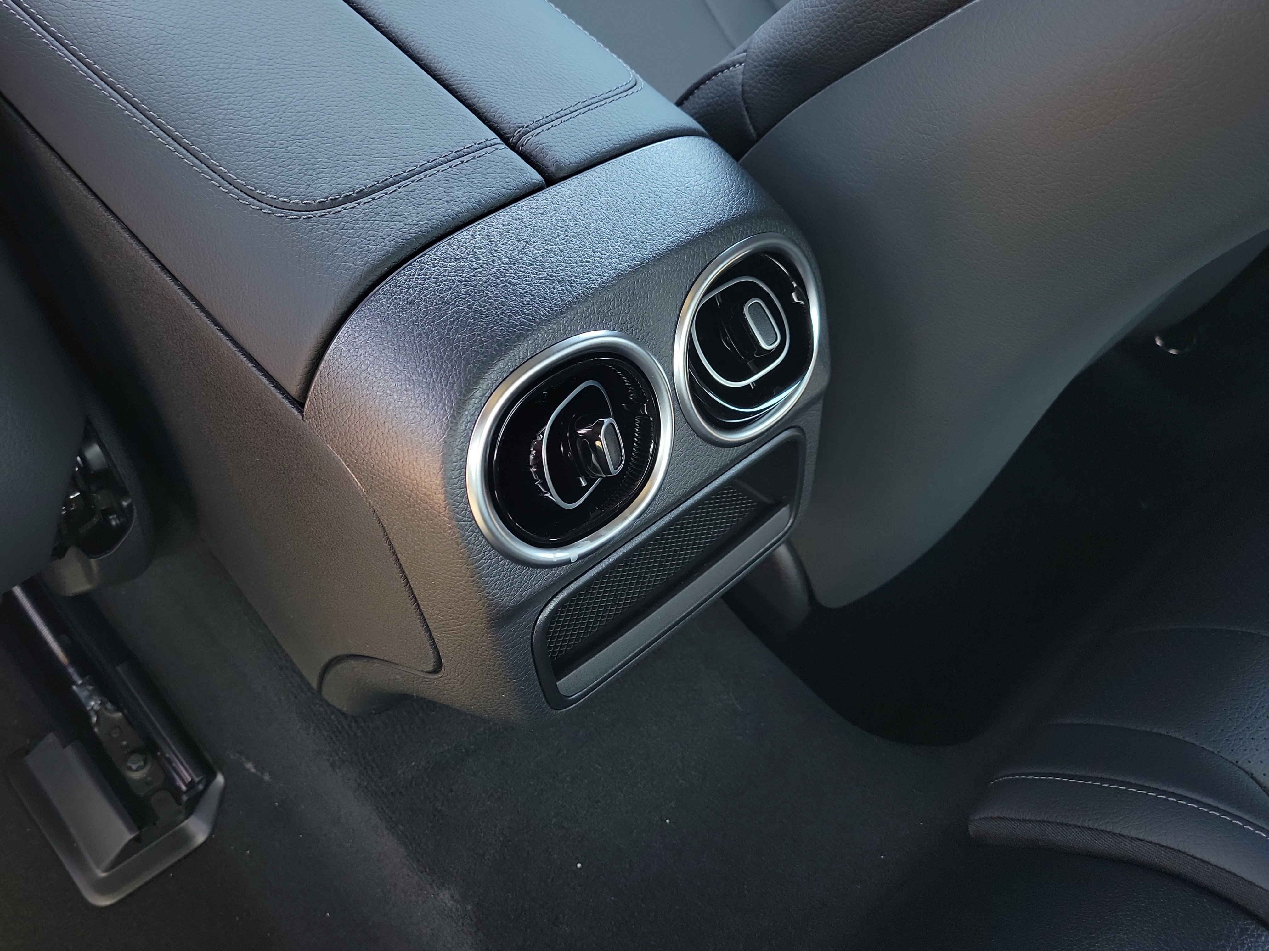 New 2026 Mercedes-Benz CLE 300 4MATIC Coupe image 16