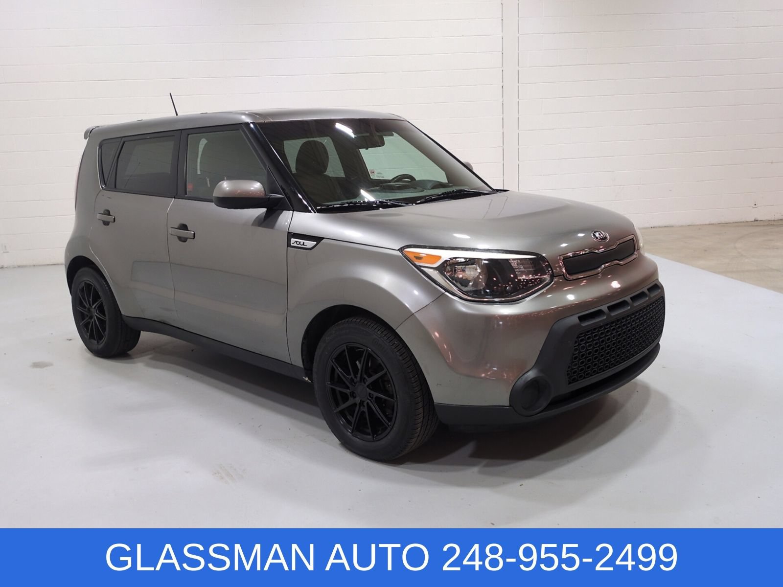 Used 2015 Kia Soul FWD image 1