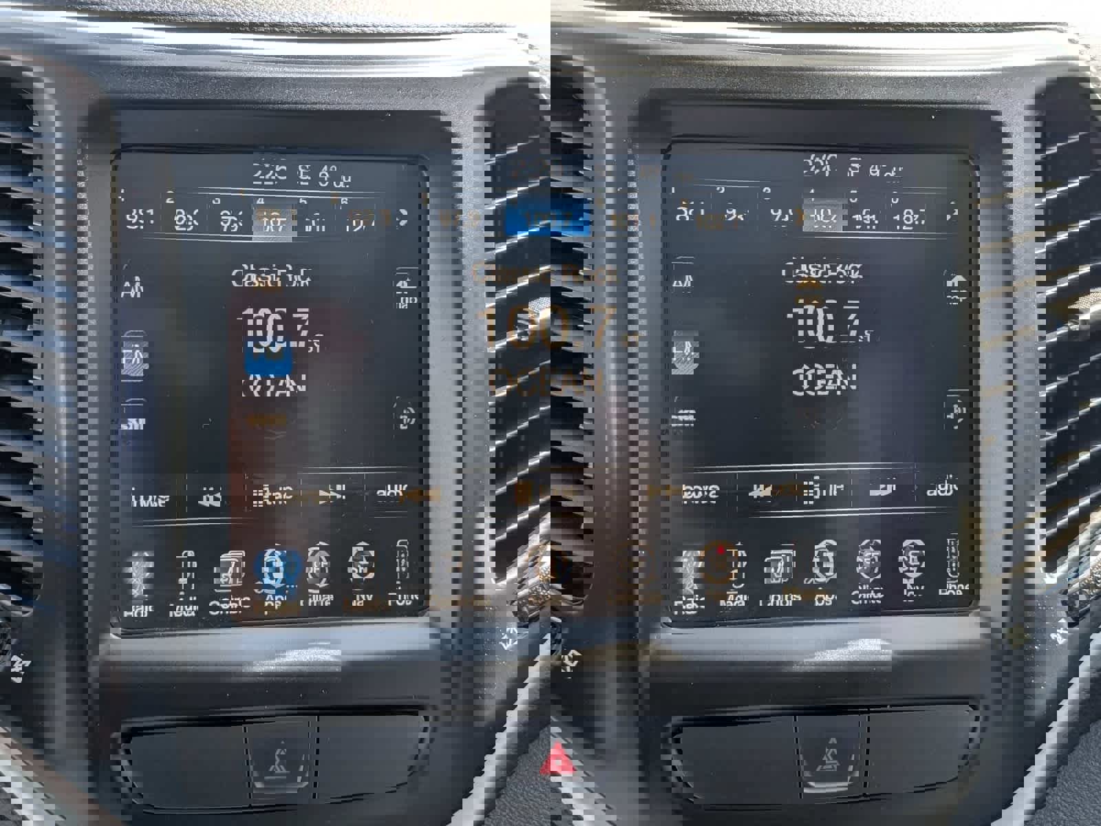 Used 2016 Jeep Cherokee Trailhawk w/ Comfort/Convenience Group image 25