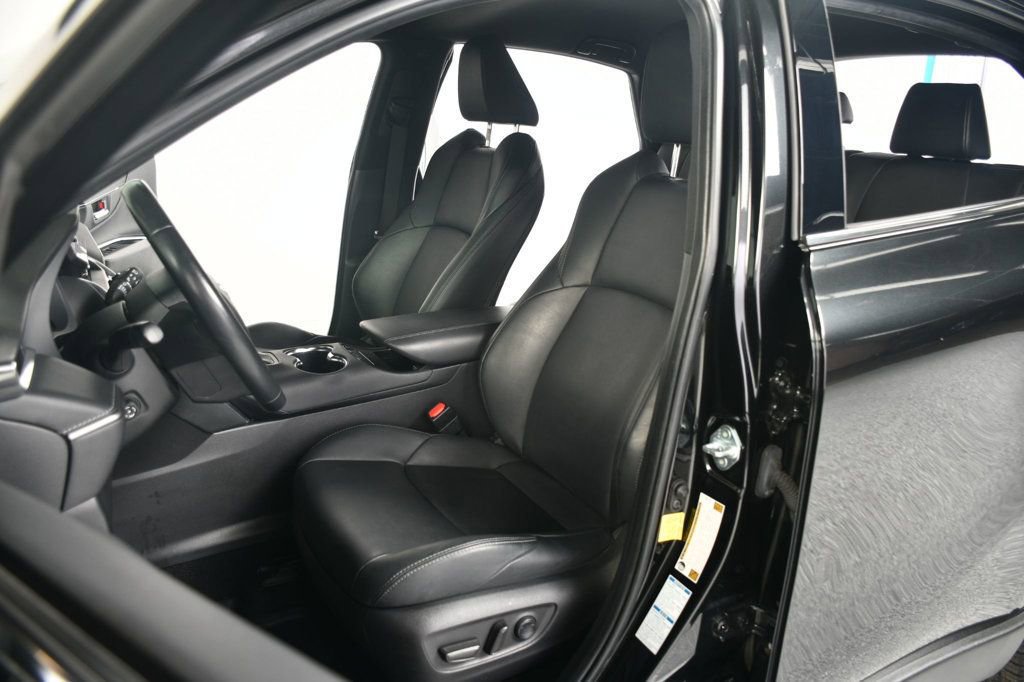 Used 2022 Toyota Venza XLE image 29