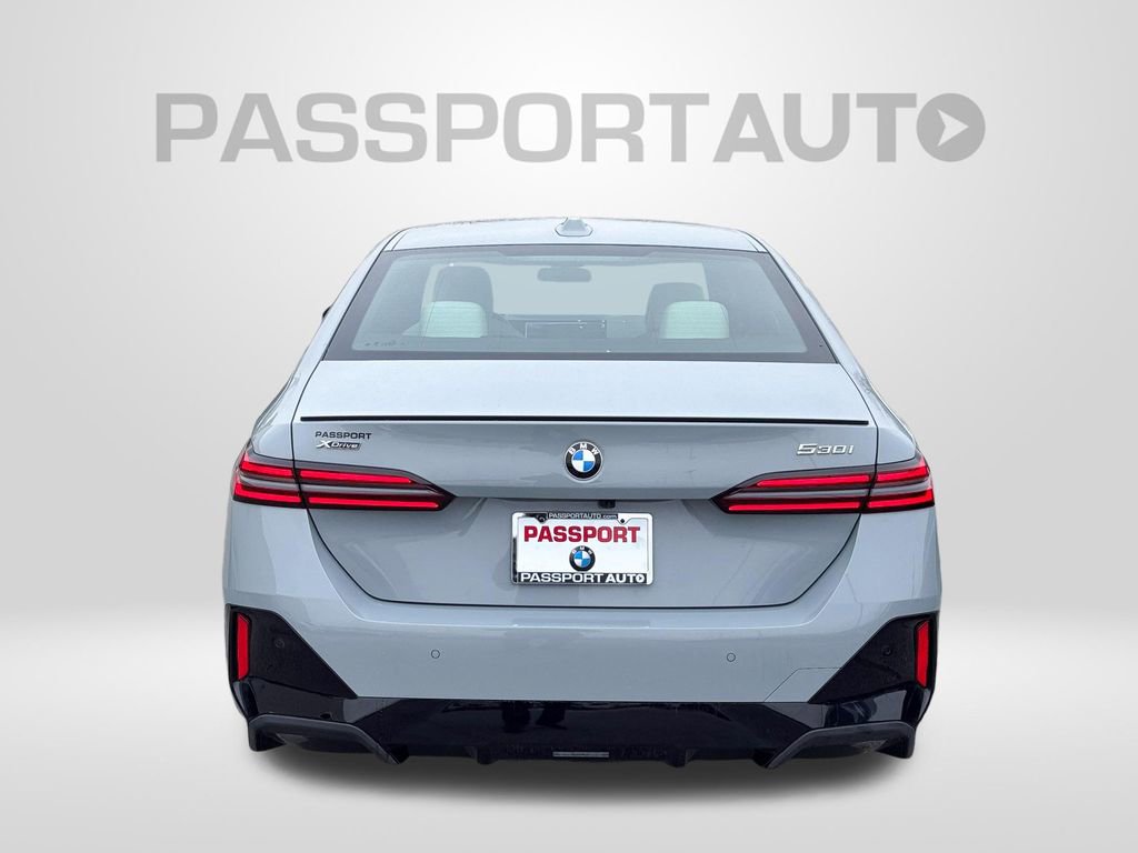 New 2026 BMW 530i xDrive w/ M Sport Package image 5