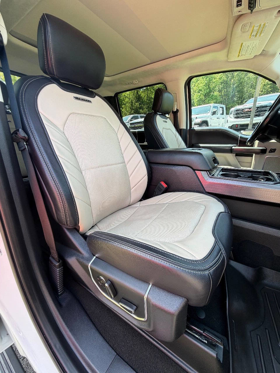 Used 2020 Ford F350 Limited AWD/4WD image 41