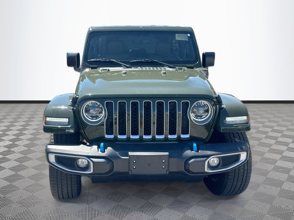 Used 2023 Jeep Wrangler Unlimited Sahara w/ Cold Weather Group AWD/4WD image 2