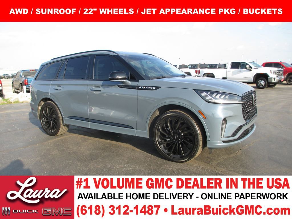 Used 2025 Lincoln Aviator Reserve w/ Jet Appearance Package image 1