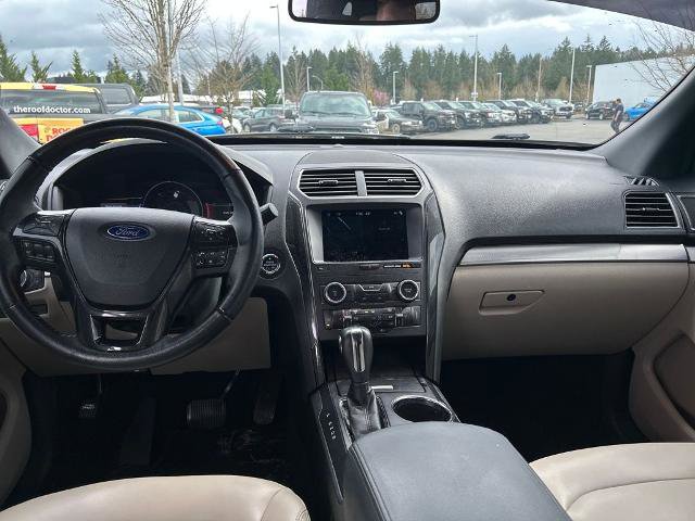 Certified 2019 Ford Explorer XLT w/ Equipment Group 202A image 7