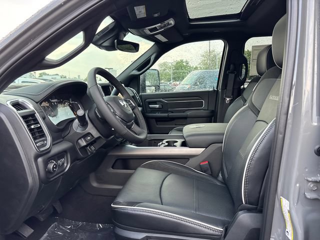 New 2026 RAM 2500 Laramie w/ Night Edition AWD/4WD image 6
